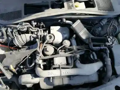 Vehicul casat volkswagen passat berlina (3b3) v6 tdi highline al anului 2002 alimentat akn