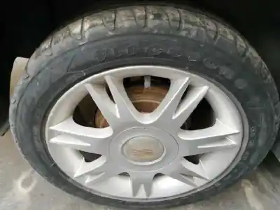 Véhicule à la ferraille seat cordoba berlina (6l2) 1.4 16v de l'année 2006 alimenté bxw