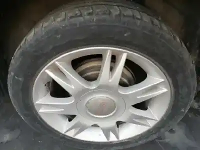 Véhicule à la ferraille seat cordoba berlina (6l2) 1.4 16v de l'année 2006 alimenté bxw