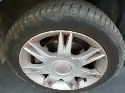 Véhicule à la ferraille seat cordoba berlina (6l2) 1.4 16v de l'année 2006 alimenté bxw