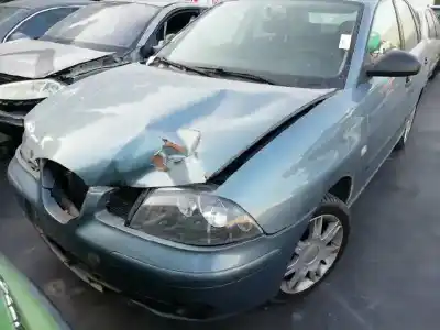 Véhicule à la ferraille seat cordoba berlina (6l2) 1.4 16v de l'année 2006 alimenté bxw