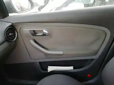 Véhicule à la ferraille seat cordoba berlina (6l2) 1.4 16v de l'année 2006 alimenté bxw
