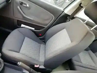 Véhicule à la ferraille seat cordoba berlina (6l2) 1.4 16v de l'année 2006 alimenté bxw