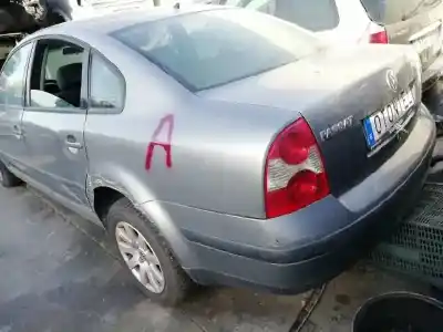 Здавання транспортного засобу volkswagen passat berlina (3b3) advance року 2004 потужний awx