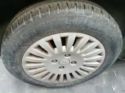 Veículo de Sucata citroen c3 1.4 do ano 2004 alimentado kfv