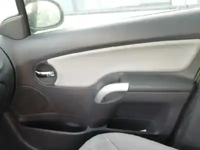Veículo de Sucata citroen c3 1.4 do ano 2004 alimentado kfv