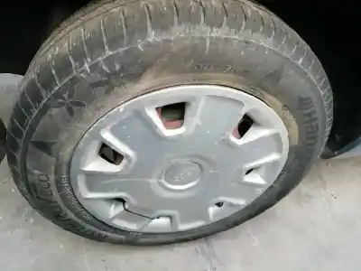 Vehicul casat ford focus berlina (cap) ambiente (d) al anului 2005 alimentat hhda