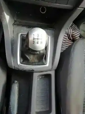 Vehicul casat ford focus berlina (cap) ambiente (d) al anului 2005 alimentat hhda