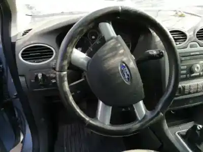 Vehicul casat ford focus berlina (cap) ambiente (d) al anului 2005 alimentat hhda