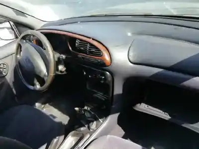 Sloopvoertuig ford mondeo berlina (gd) clx van het jaar 1998 aangedreven sea