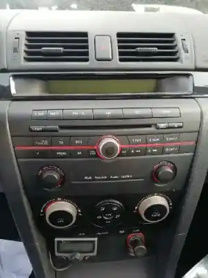 Vehicul casat mazda 3 sedán (bk) 1.6 (bk12) al anului 2005 alimentat z6