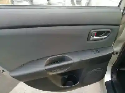 Vehicul casat mazda 3 sedán (bk) 1.6 (bk12) al anului 2005 alimentat z6