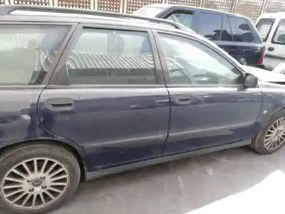 Здавання транспортного засобу volvo                                              v40 familiar                                                                                                                                                                                                                                               2.0 t                                                                                                                                                                                                                                                      року 2002 потужний b4204t3