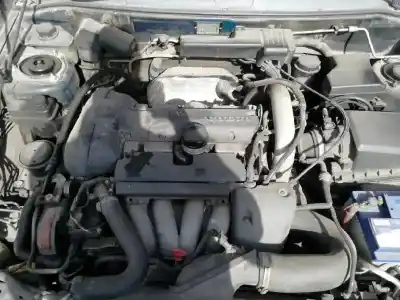 Здавання транспортного засобу volvo                                              v40 familiar                                                                                                                                                                                                                                               2.0 t                                                                                                                                                                                                                                                      року 2002 потужний b4204t3