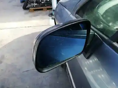 Véhicule à la ferraille peugeot 407 st confort de l'année 2004 alimenté rhr