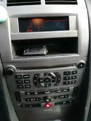 Véhicule à la ferraille peugeot 407 st confort de l'année 2004 alimenté rhr