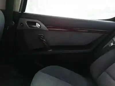 Véhicule à la ferraille peugeot 407 st confort de l'année 2004 alimenté rhr