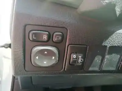 Hurda Aracı toyota auris (_e18_) 2.0 d-4d (ade186_) yılın 2014 güçlü 1ad