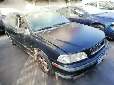 Здавання транспортного засобу VOLVO                                              V40 FAMILIAR                                                                                                                                                                                                                                               1.9 Diesel                                                                                                                                                                                                                                                 року 1999 потужний D4192T2