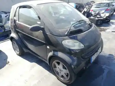 Veículo de Sucata smart micro compact car 0.6 do ano 2000 alimentado g11