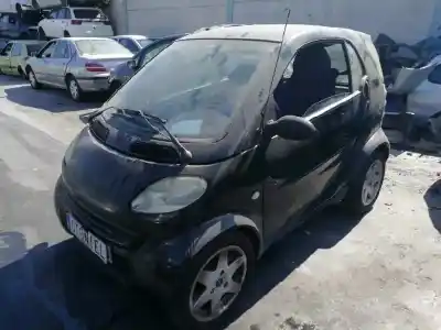 Veículo de Sucata smart micro compact car 0.6 do ano 2000 alimentado g11
