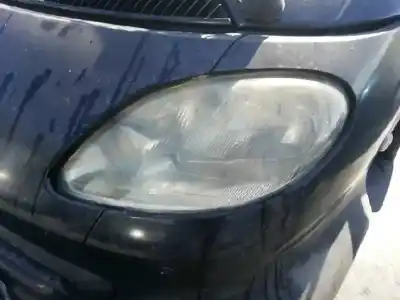 Veículo de Sucata smart micro compact car 0.6 do ano 2000 alimentado g11