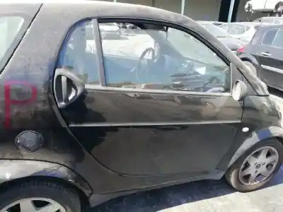 Veículo de Sucata smart micro compact car 0.6 do ano 2000 alimentado g11