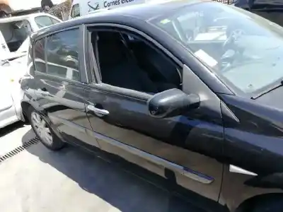 Здавання транспортного засобу renault megane ii berlina 5p authentique року 2006 потужний k9k p7