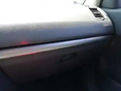 Здавання транспортного засобу renault megane ii berlina 5p authentique року 2006 потужний k9k p7