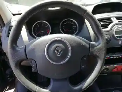 Здавання транспортного засобу renault megane ii berlina 5p authentique року 2006 потужний k9k p7