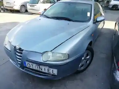 Véhicule à la ferraille ALFA ROMEO                                         147 (190)                                                                                                                                                                                                                                                  1.6 T.Spark Distinctive                                                                                                                                                                                                                                    de l'année 2001 alimenté AR32104