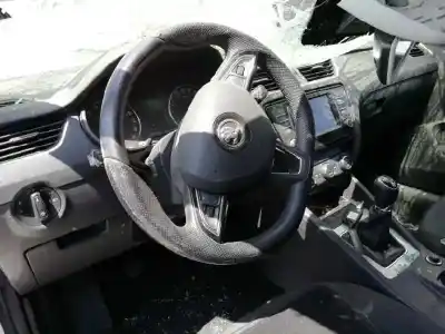 Veículo de Sucata skoda octavia lim. (5e3) ambition do ano 2017 alimentado crmb