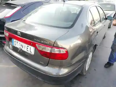 Sloopvoertuig seat toledo (1m2) stella van het jaar 2002 aangedreven alh