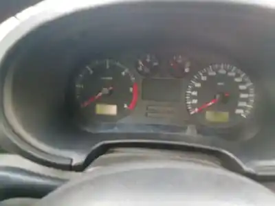 Sloopvoertuig seat toledo (1m2) stella van het jaar 2002 aangedreven alh