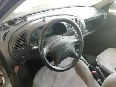 Veículo de Sucata citroen xsara berlina 1.6i 16v sx do ano 2004 alimentado nfu