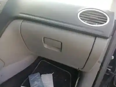 Здавання транспортного засобу ford focus turnier (cb4) trend року 2008 потужний kkda