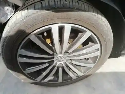 Здавання транспортного засобу volkswagen passat variant (365) advance bluemotion року 2011 потужний cffb