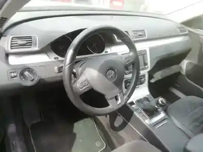 Здавання транспортного засобу volkswagen passat variant (365) advance bluemotion року 2011 потужний cffb
