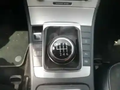 Здавання транспортного засобу volkswagen passat variant (365) advance bluemotion року 2011 потужний cffb