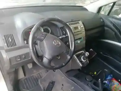 Scrapping Vehicle toyota corolla verso (r1) 2.2 d-4d sol of the year 2007 powered 2adftv