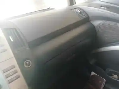 Scrapping Vehicle toyota corolla verso (r1) 2.2 d-4d sol of the year 2007 powered 2adftv