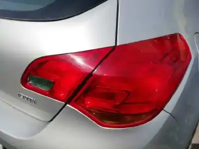 Sloopvoertuig opel astra j lim. cosmo van het jaar 2011 aangedreven a17dtr