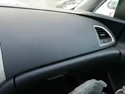 Sloopvoertuig opel astra j lim. cosmo van het jaar 2011 aangedreven a17dtr