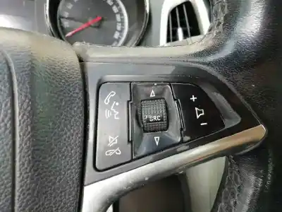 Sloopvoertuig opel astra j lim. cosmo van het jaar 2011 aangedreven a17dtr