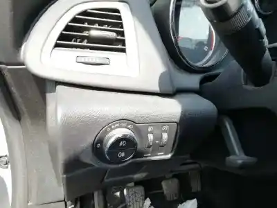 Sloopvoertuig opel astra j lim. cosmo van het jaar 2011 aangedreven a17dtr