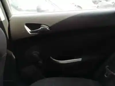Sloopvoertuig opel astra j lim. cosmo van het jaar 2011 aangedreven a17dtr