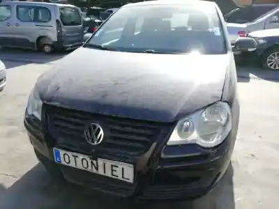 Vehicul casat VOLKSWAGEN POLO (9N3) Advance al anului 2006 alimentat BNM
