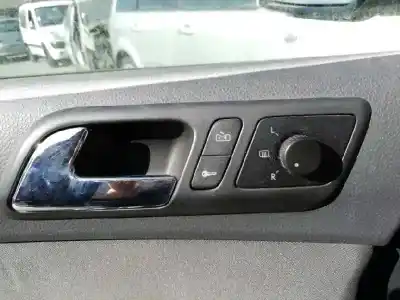 Vehicul casat volkswagen polo (9n3) advance al anului 2006 alimentat bnm