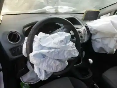Здавання транспортного засобу ford fiesta (cb1) ghia року 2010 потужний spja
