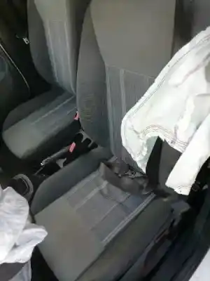 Здавання транспортного засобу ford fiesta (cb1) ghia року 2010 потужний spja